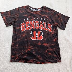 LIKE NEW NFL team apparel Cincinnati Bengals short sleeve shirt